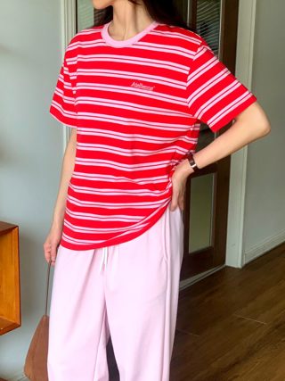 红色