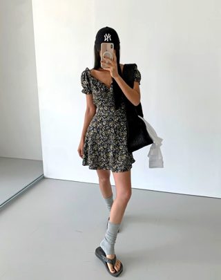 黑色