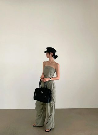 灰色