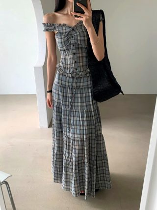 蓝色
