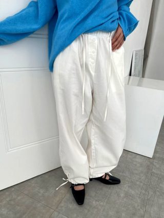 白色