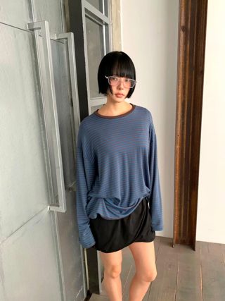 蓝色
