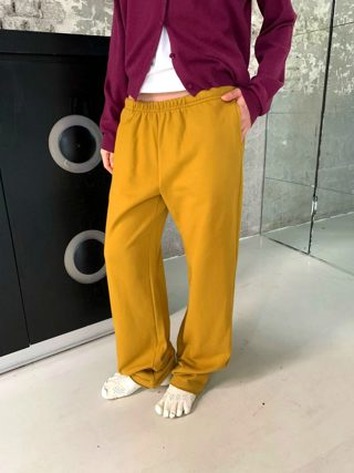 黄色