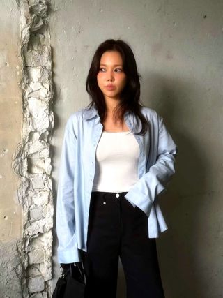 蓝色