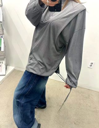 灰色