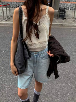 白色