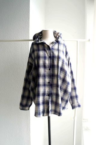 蓝色