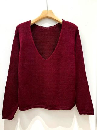 酒红色