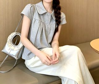灰色