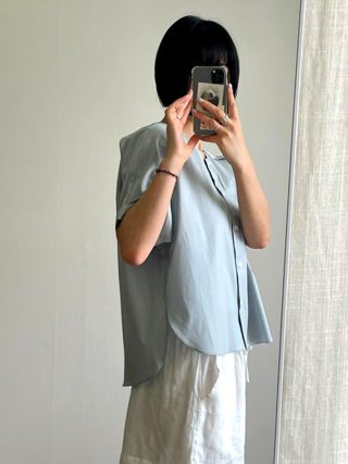 蓝色