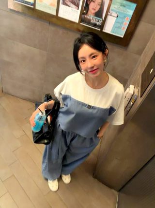 蓝色