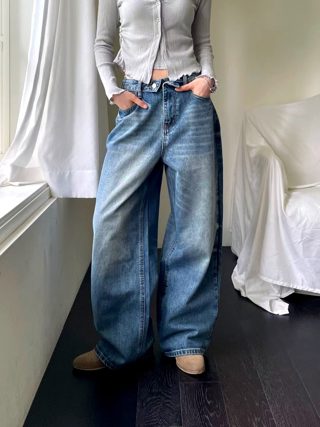 蓝色