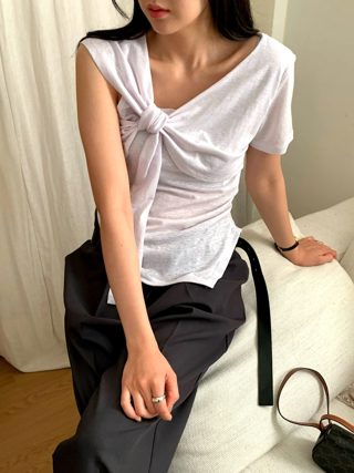 白色