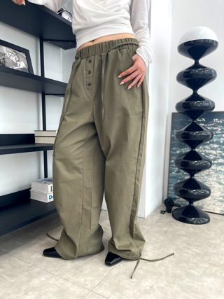 军绿色