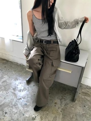 灰色