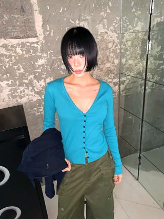 蓝色