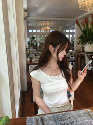 白色