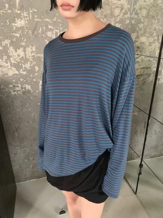藏青色