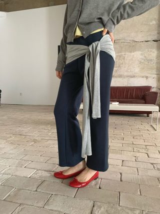 藏青色