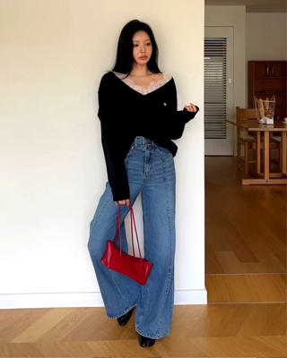 黑色