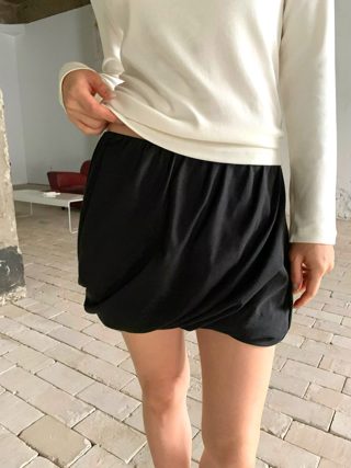 灰色