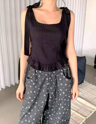 黑色