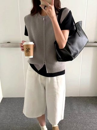 灰色