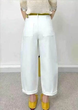 白色