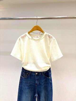 白色