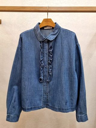 蓝色
