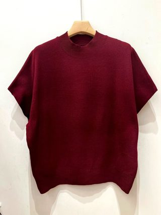 酒红色
