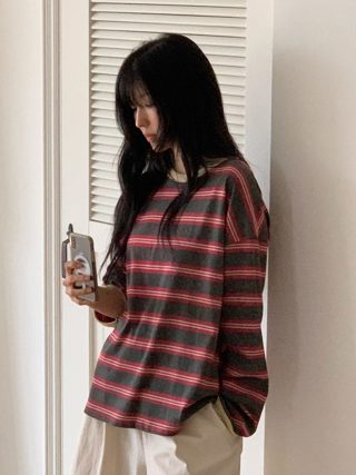 灰色