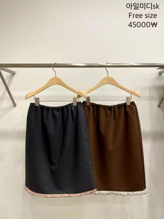 深蓝色