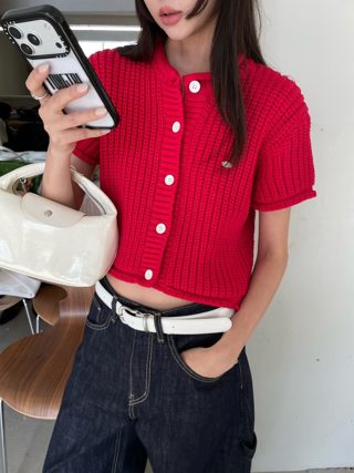 红色
