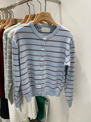 灰色
