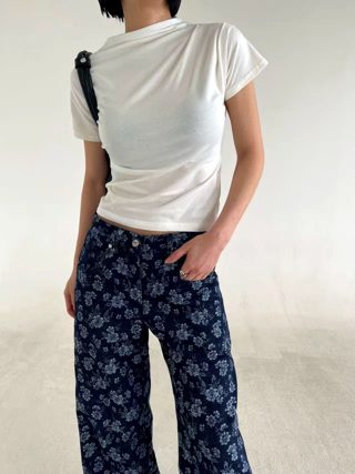 白色