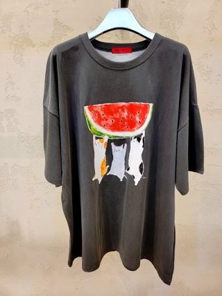 灰色