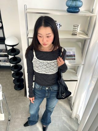 黑色