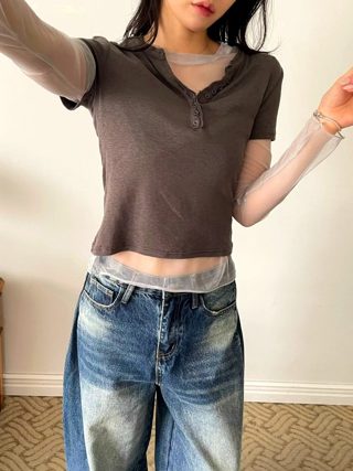 灰色