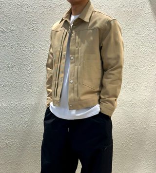 米色