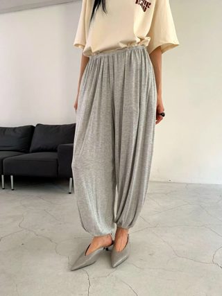 灰色