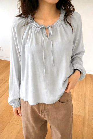 蓝色