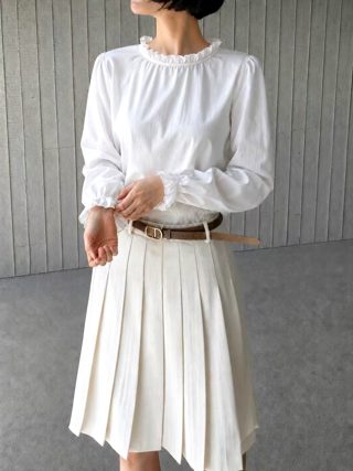白色