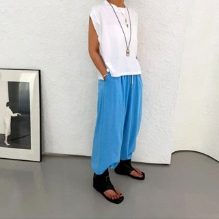 蓝色