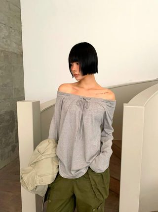 灰色