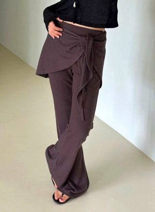 深棕色
