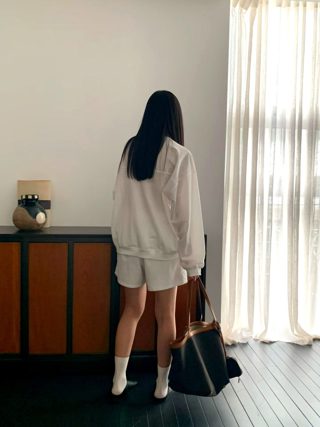 白色