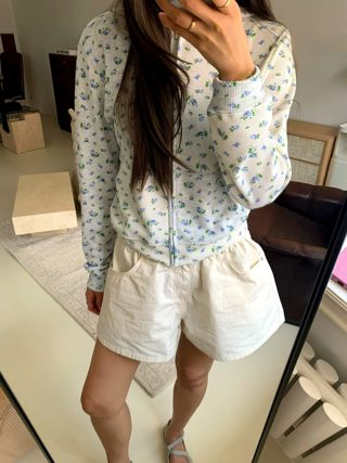 白色