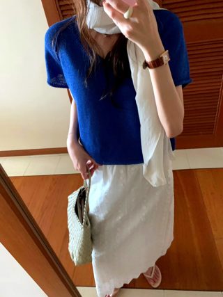 蓝色