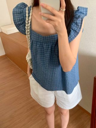 蓝色